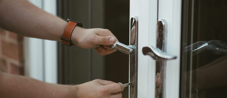 24 hour key locksmith East Los Angeles